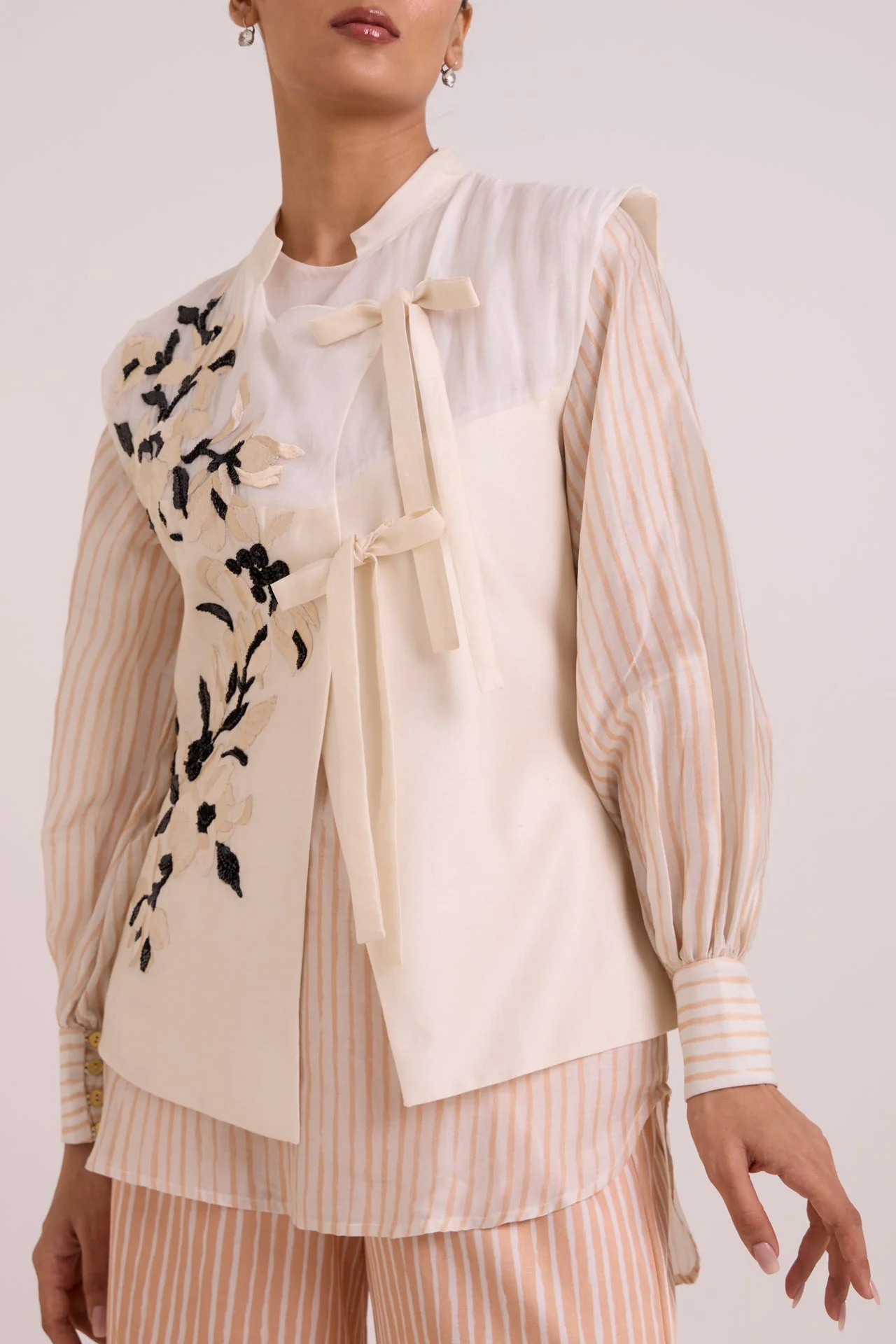 Monroe - Diwan Vest with Shirt & Pant Set - Image 3