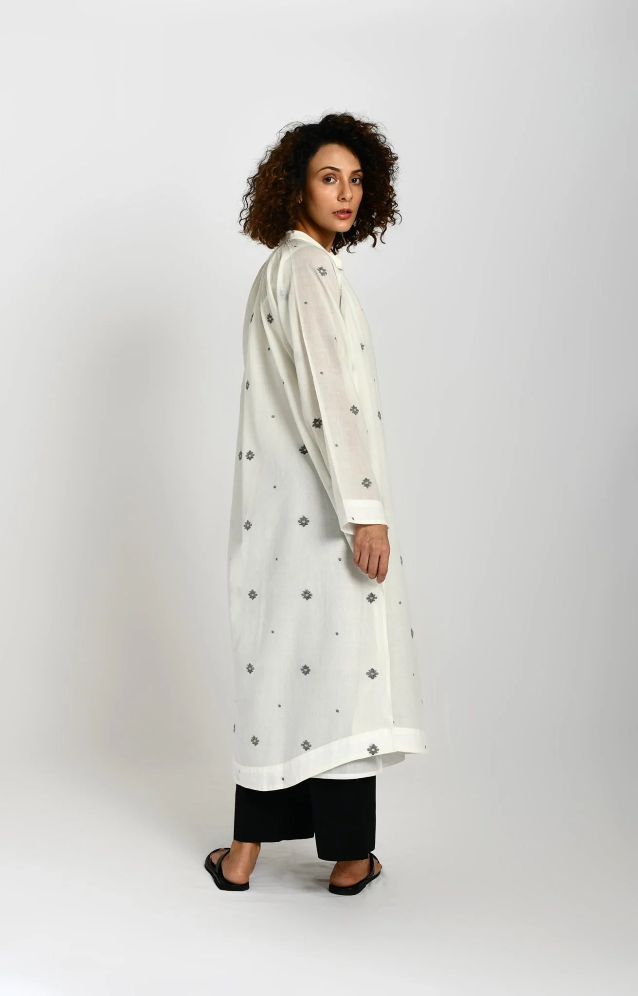 Neck Gather Jamdani Tunic- White - Image 5