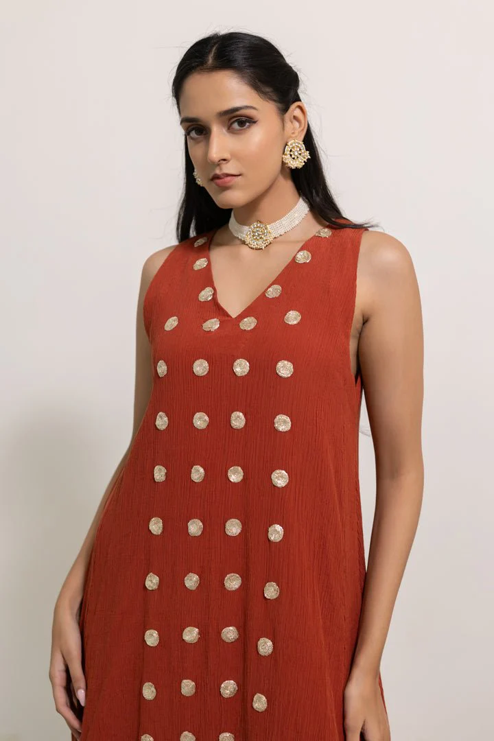 Nishaa Moons Kurta Set - Image 2
