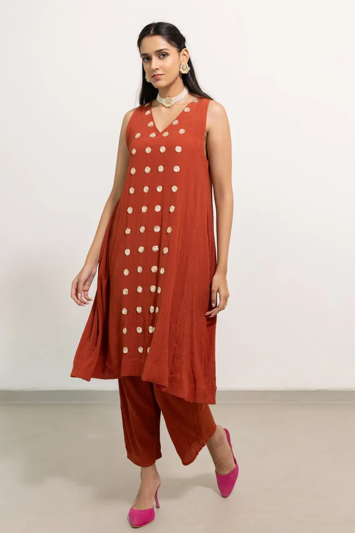 Nishaa Moons Kurta Set - Image 7