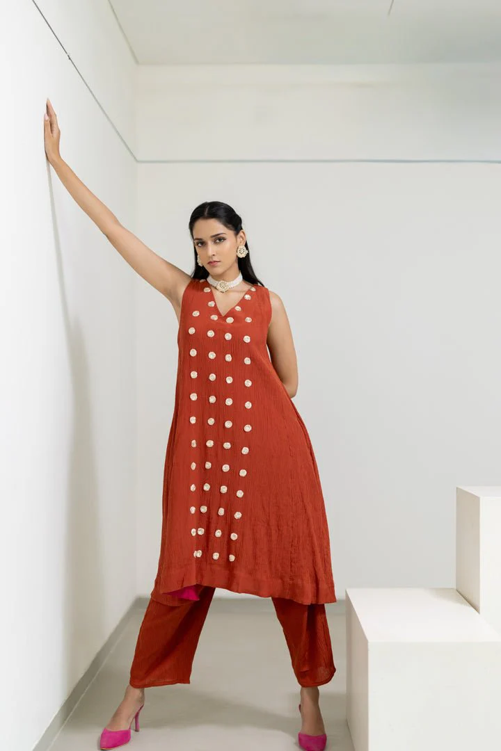 Nishaa Moons Kurta Set - Image 9