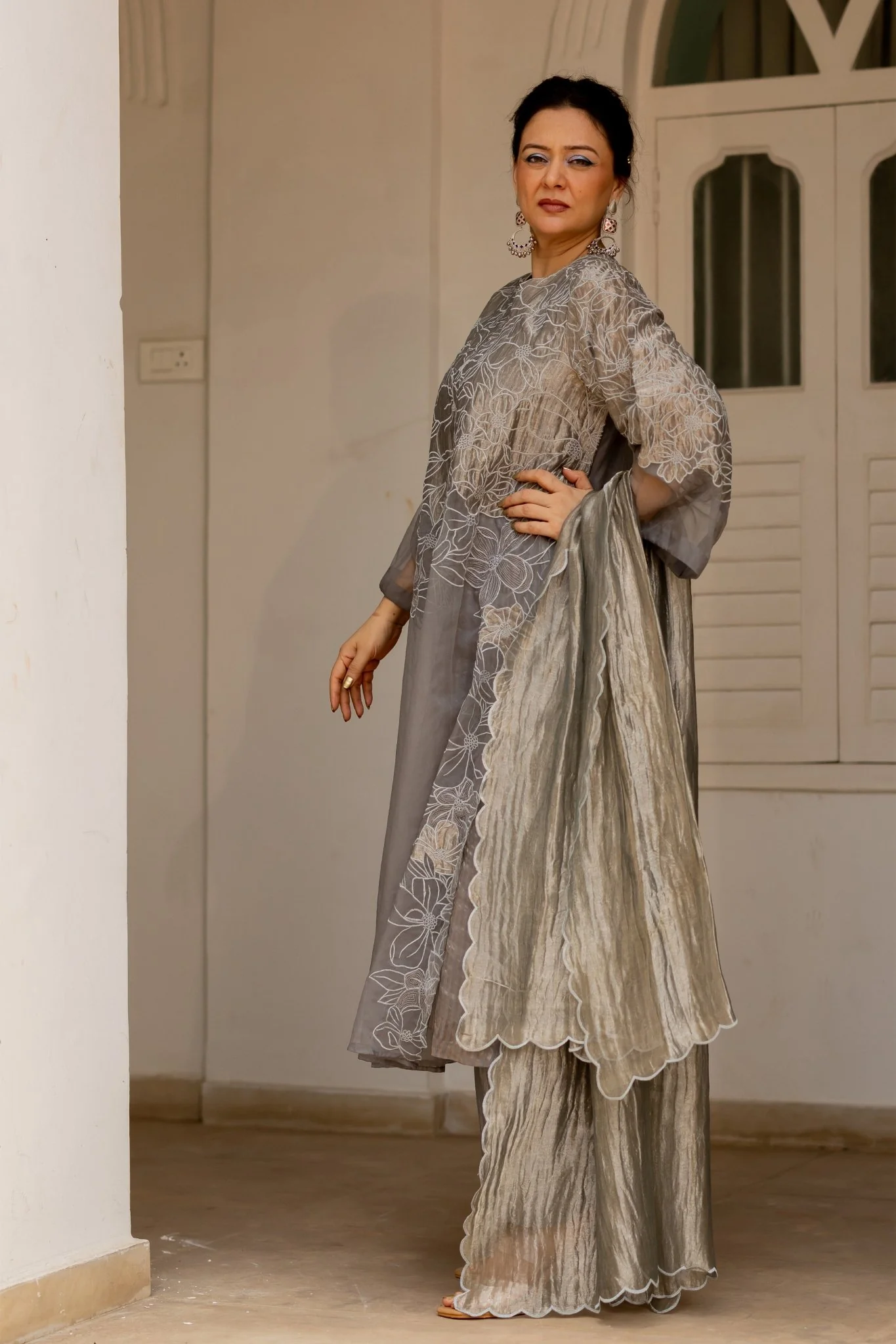 Nishvi Set - Image 4