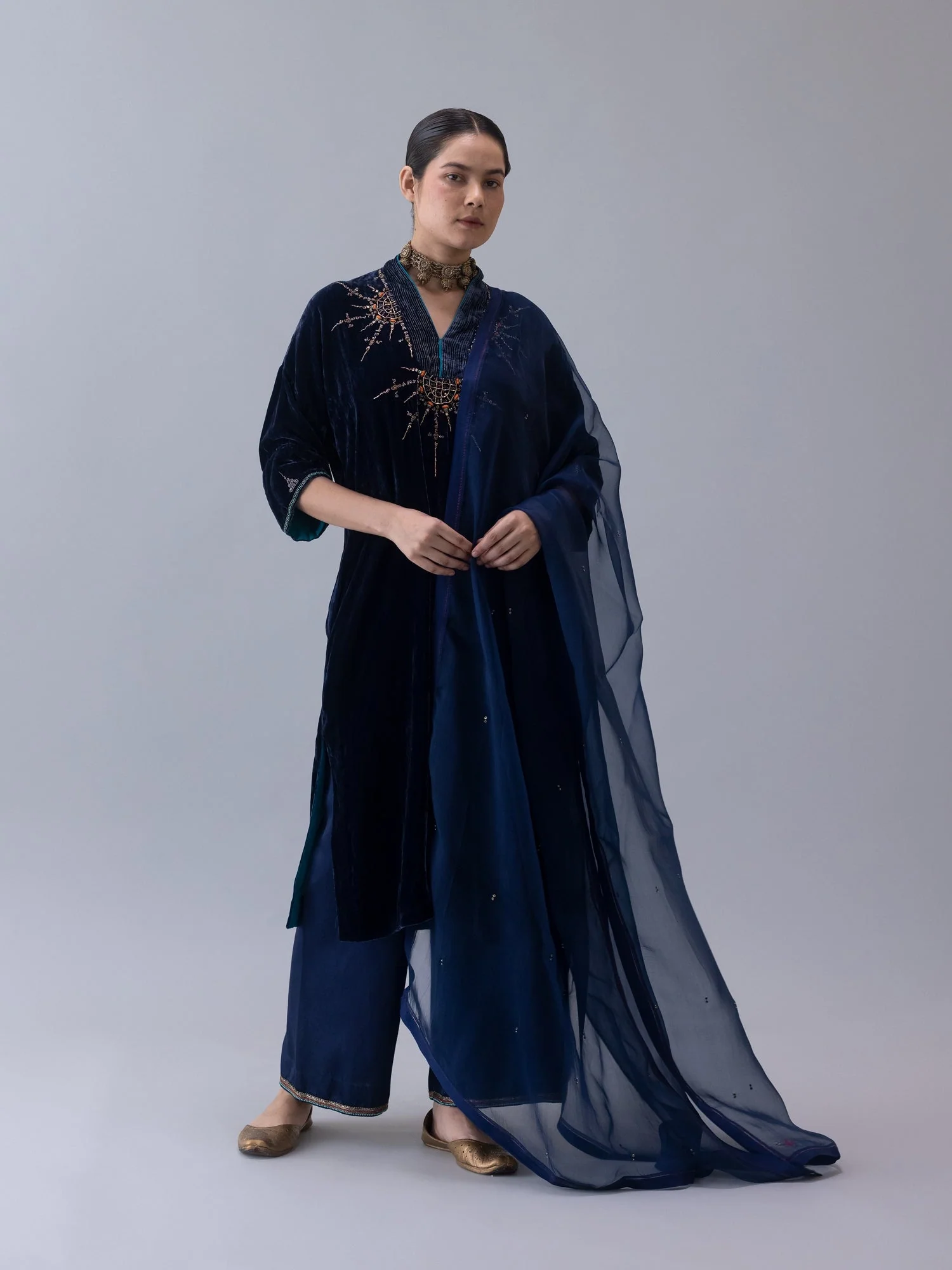 Nyin Indigo Kaftan - Image 4