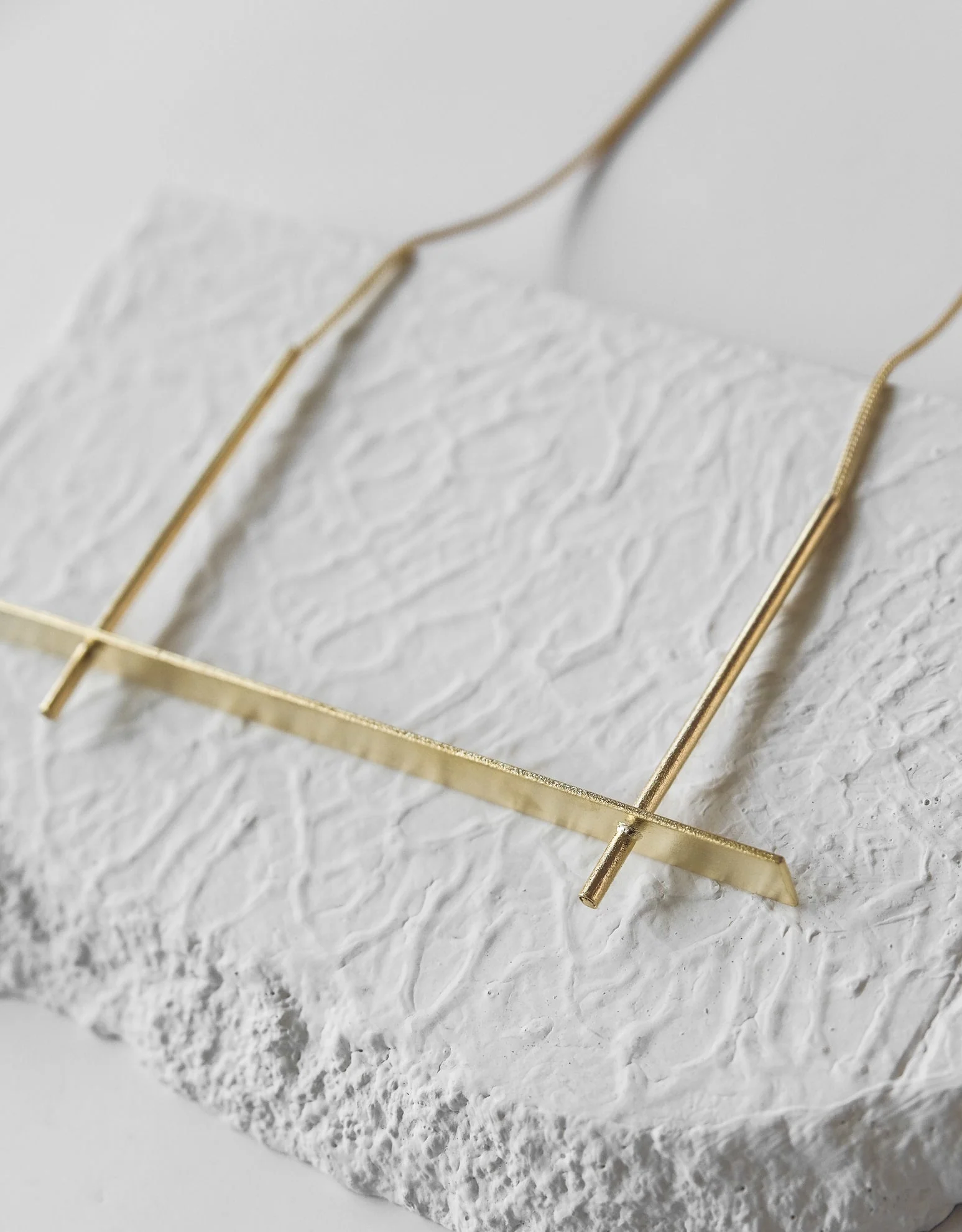 Oscillate Neckpiece - Image 3