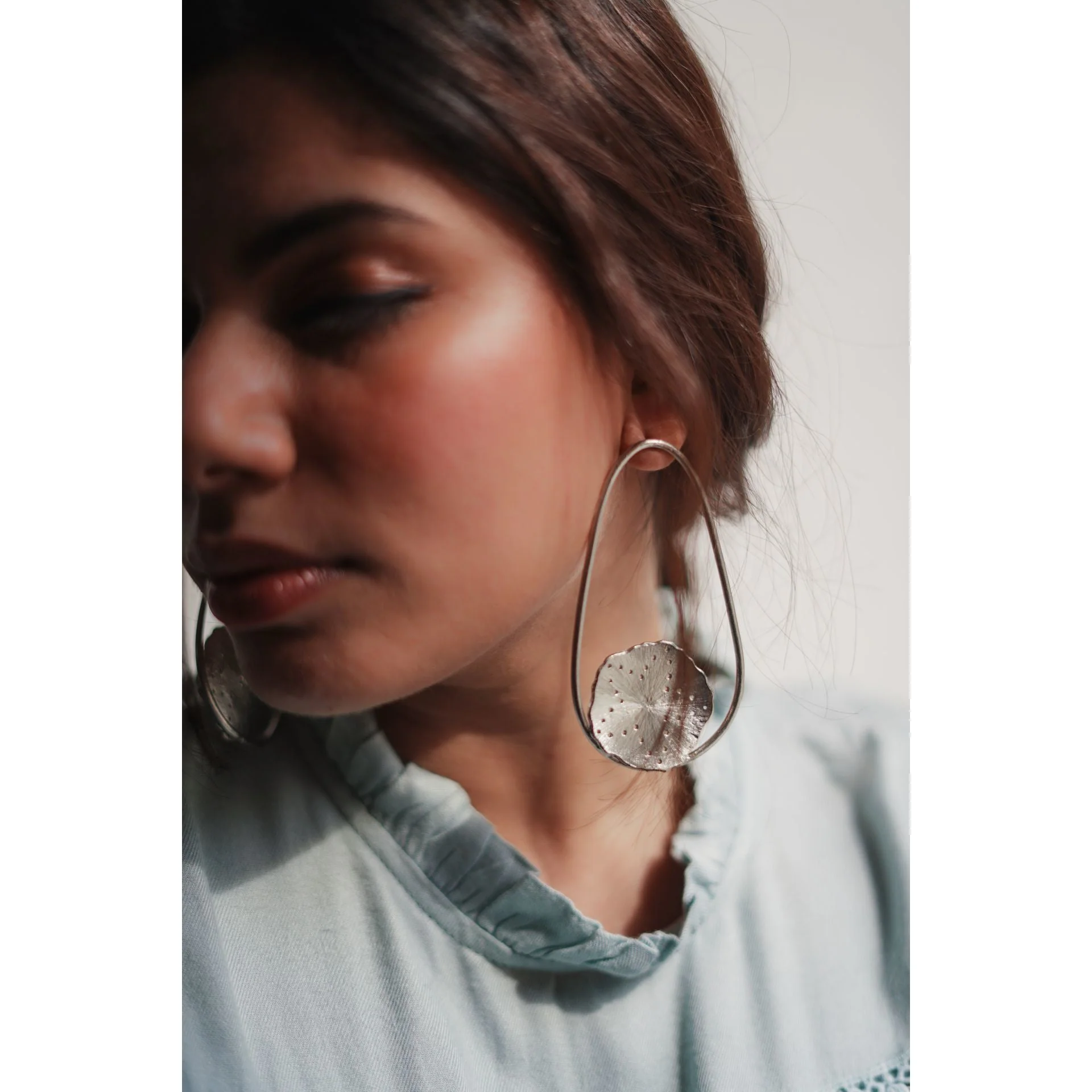 Oval Mogra Solids in Silver - Image 5