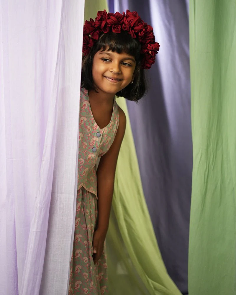 ‘Paisley Heart’ Girls Ethnic Wear Lehenga Set - Image 4
