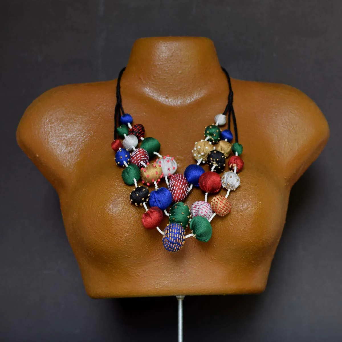Parama Triple Layered Neckpiece - Image 6