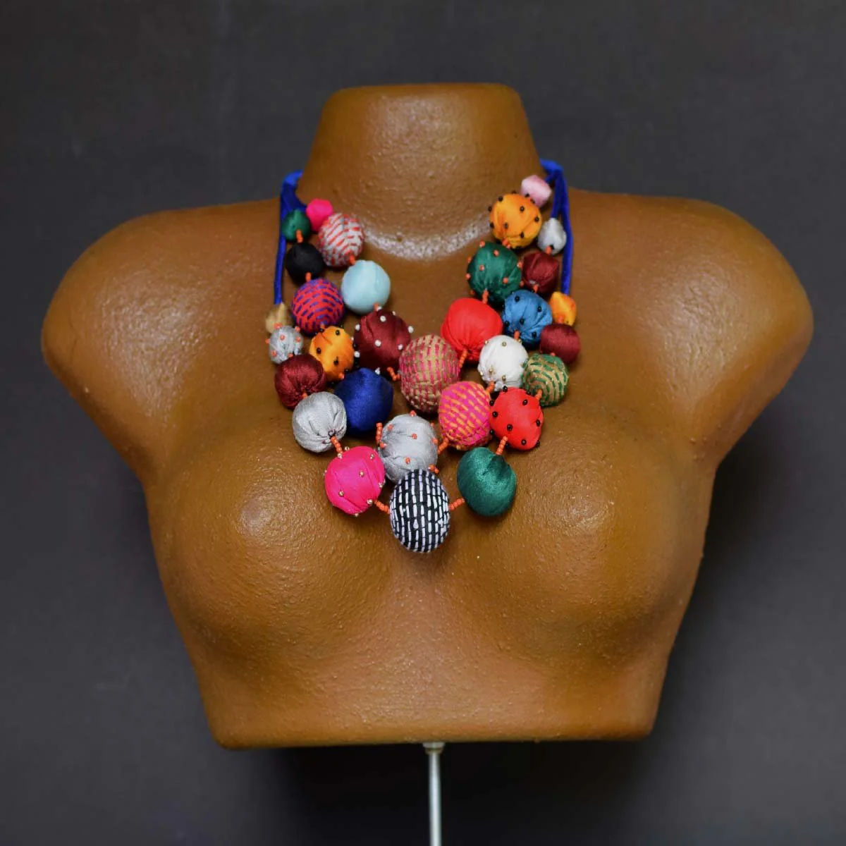 Parama Triple Layered Neckpiece - Image 9
