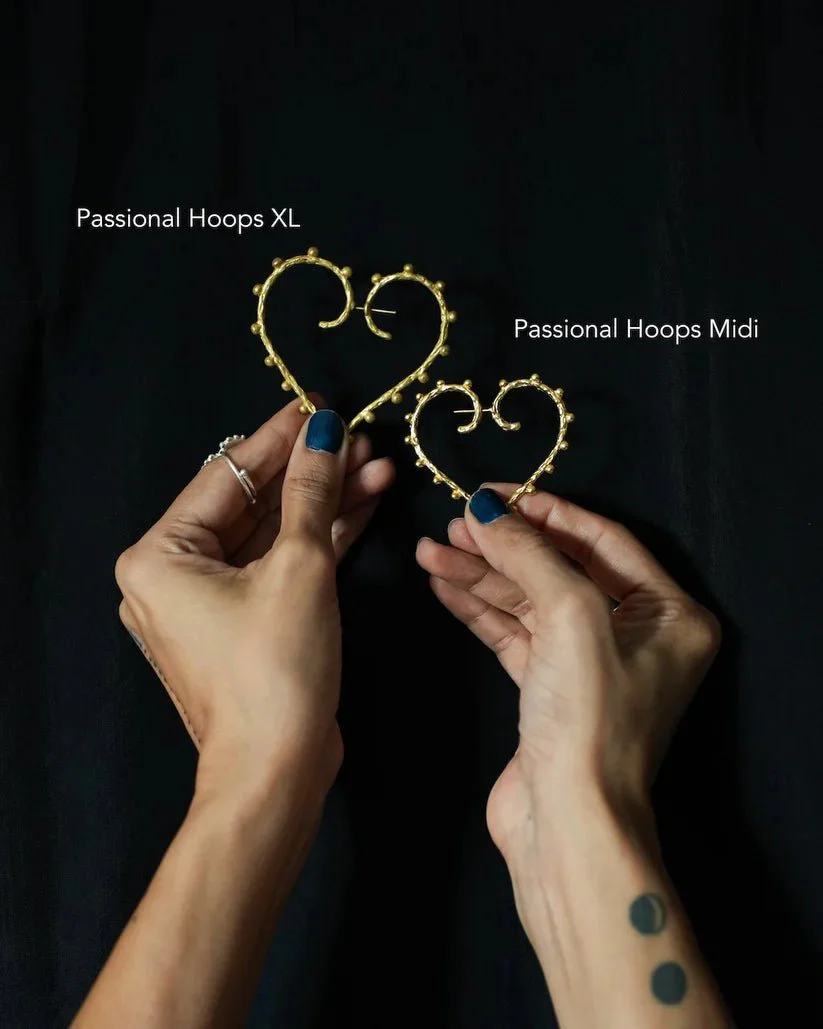 Passional Hoops - Gold XL - Image 4