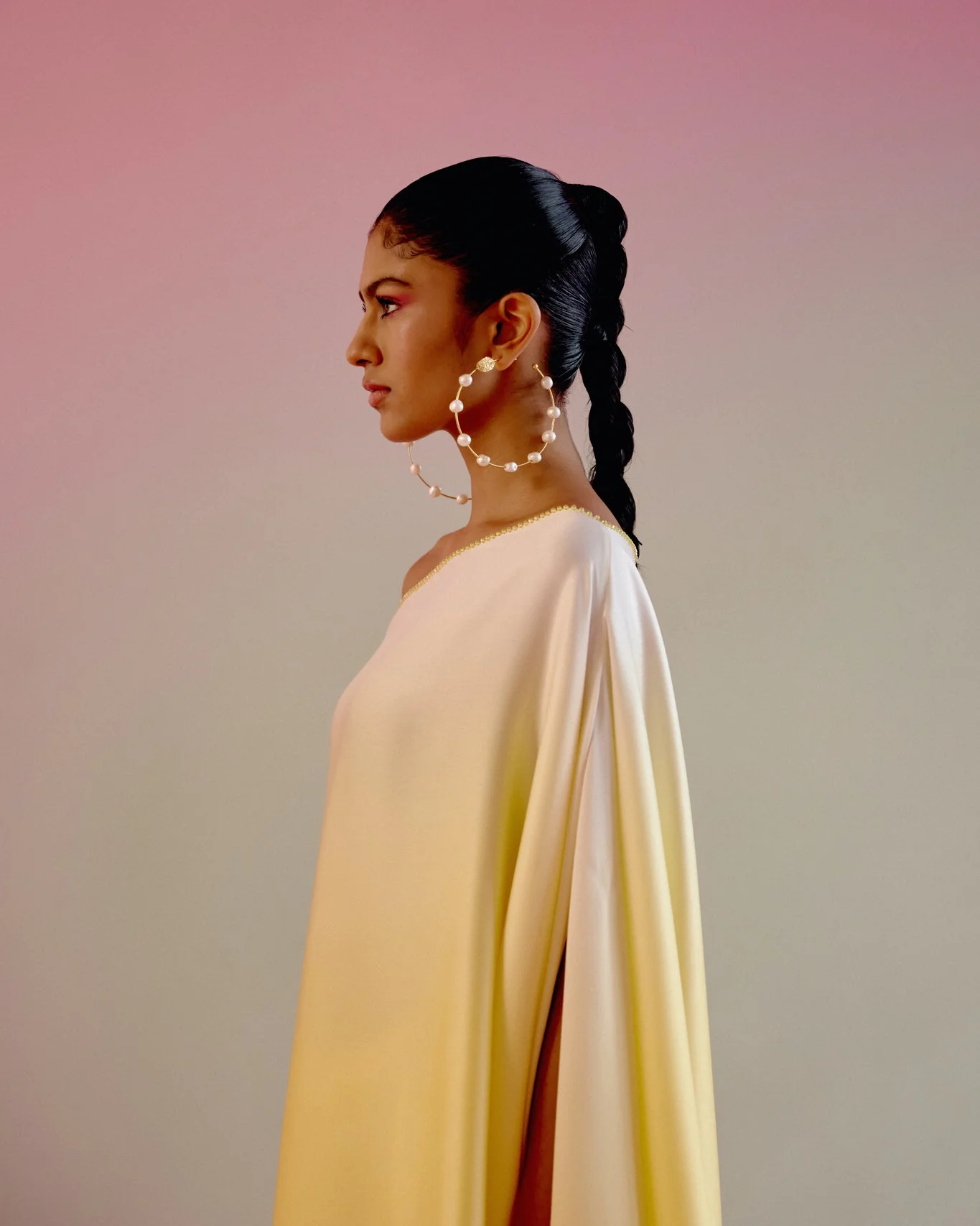 Pearl Moon Hoops