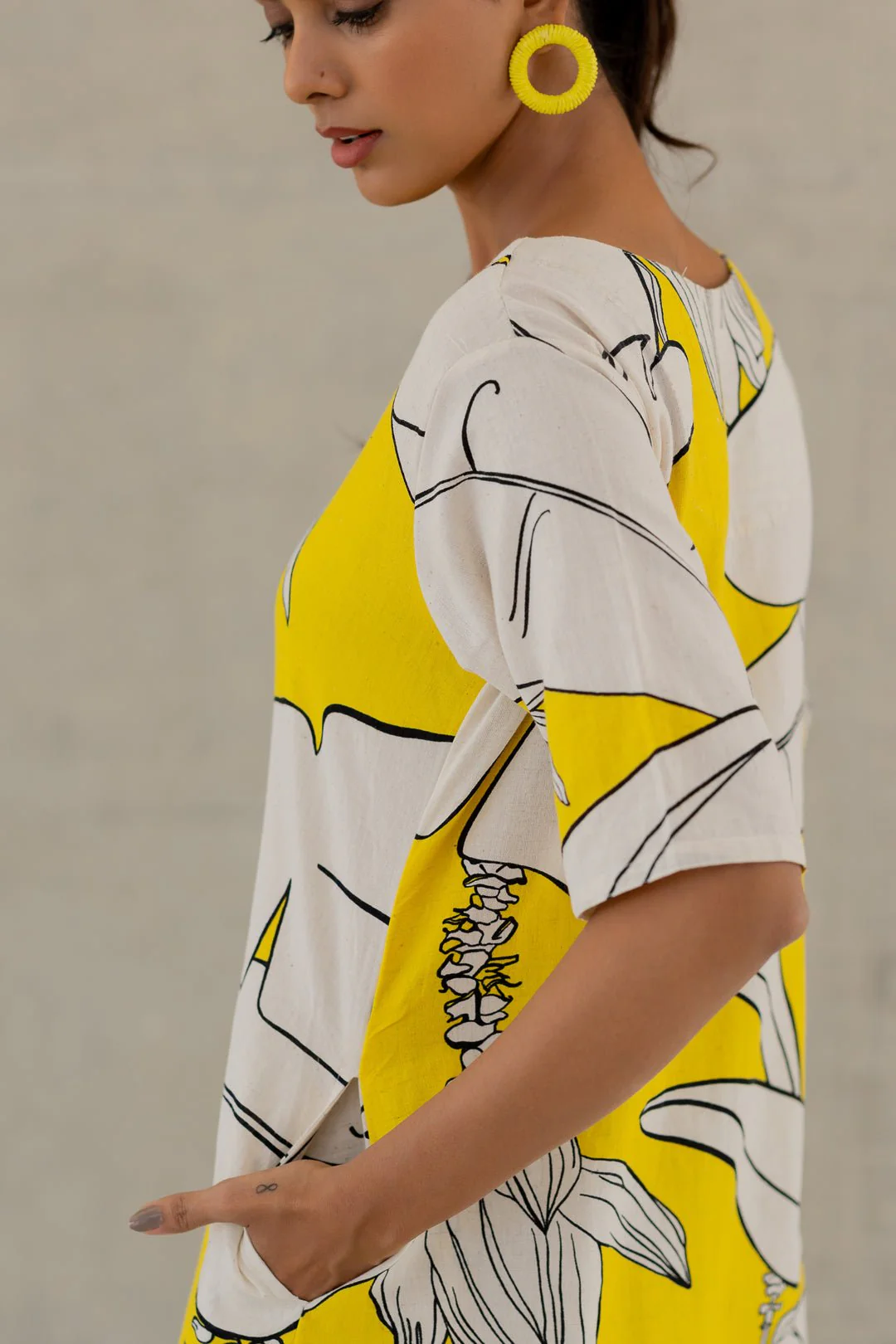 Plantain Orchard Kurta and Checks Palazzo Set - Image 5