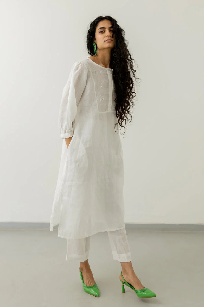 Pristine White Linen Kurta Set - Image 4