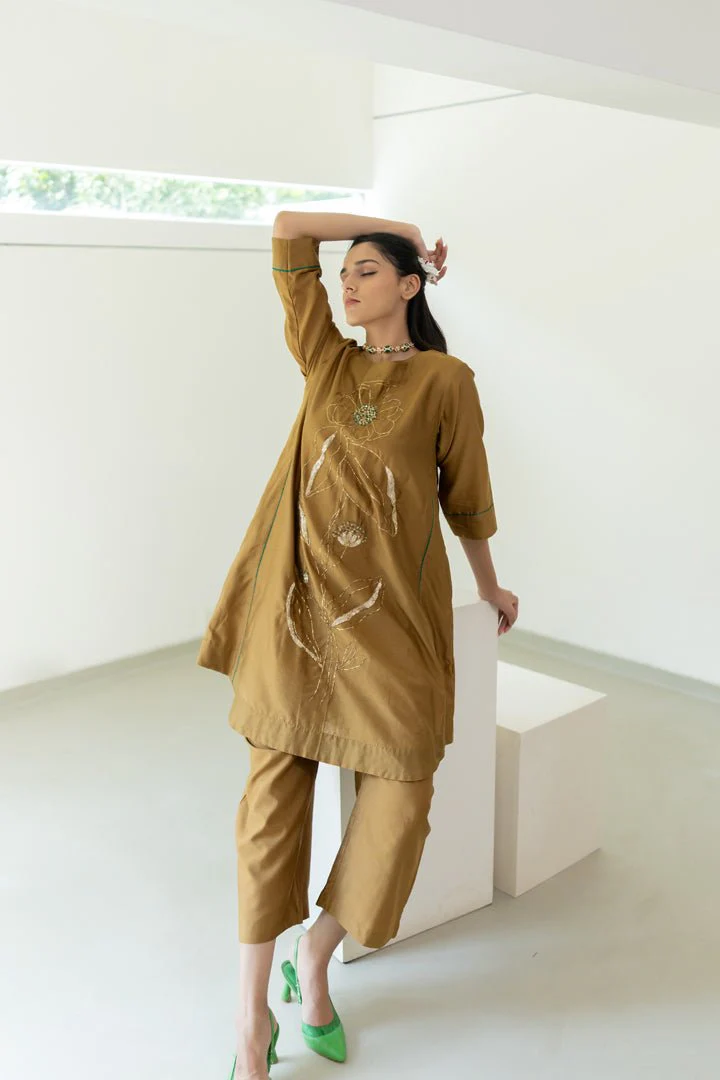 Raivya Embroidered Co-ord Set - Image 6