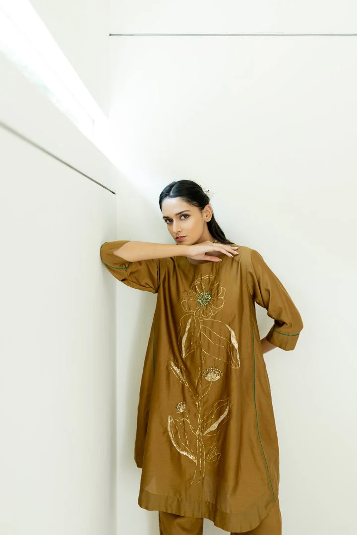 Raivya Embroidered Co-ord Set - Image 8