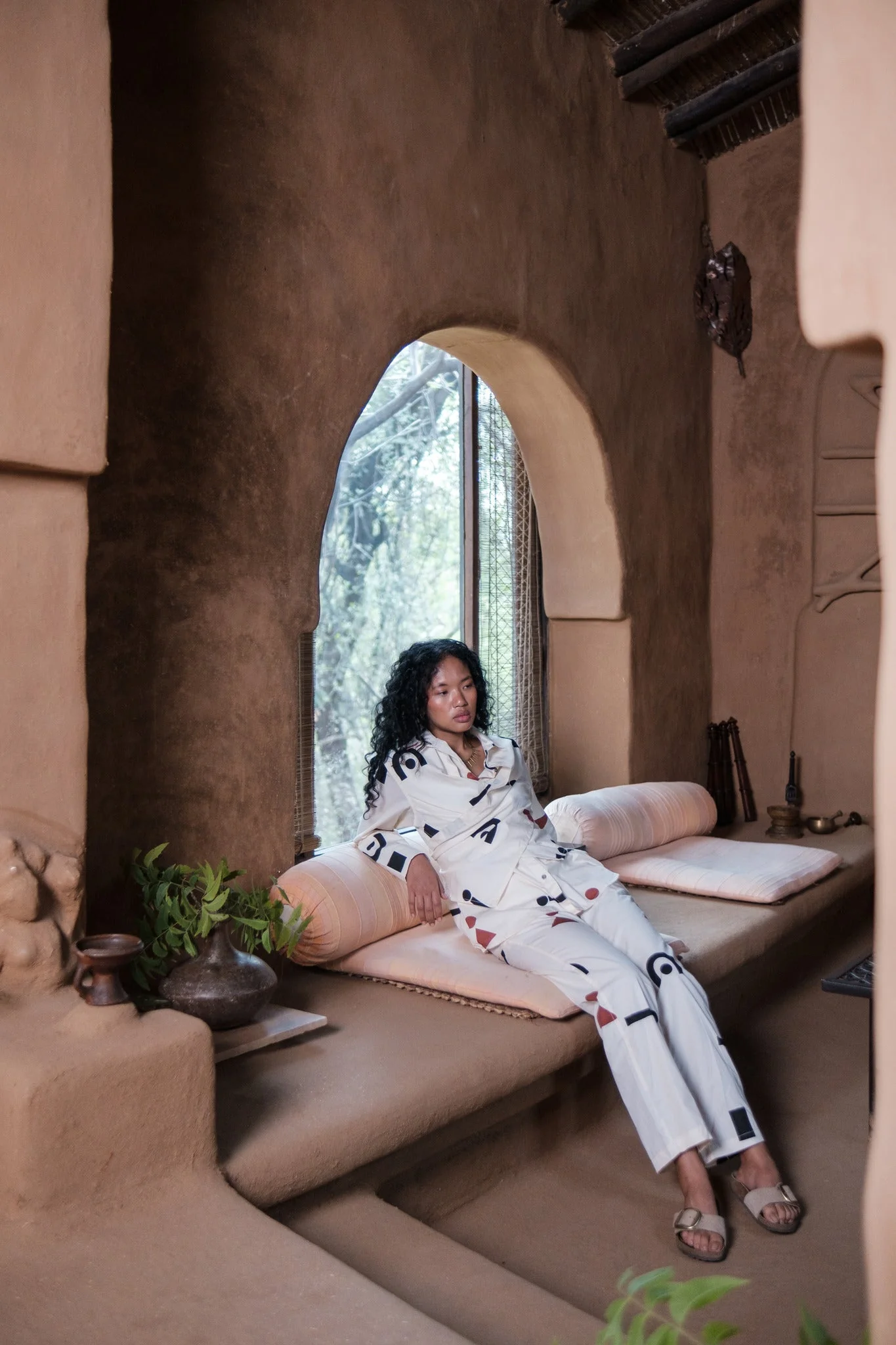 Sandra Straight Pants - Triangle Print - Image 10