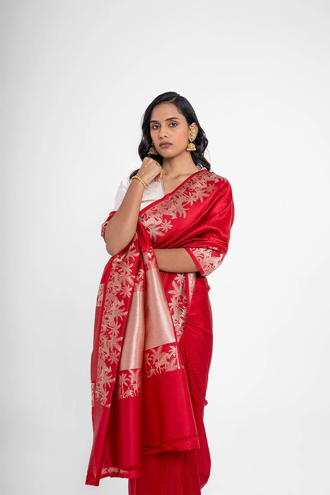 Savana Red Pure Silk Saree - Image 2