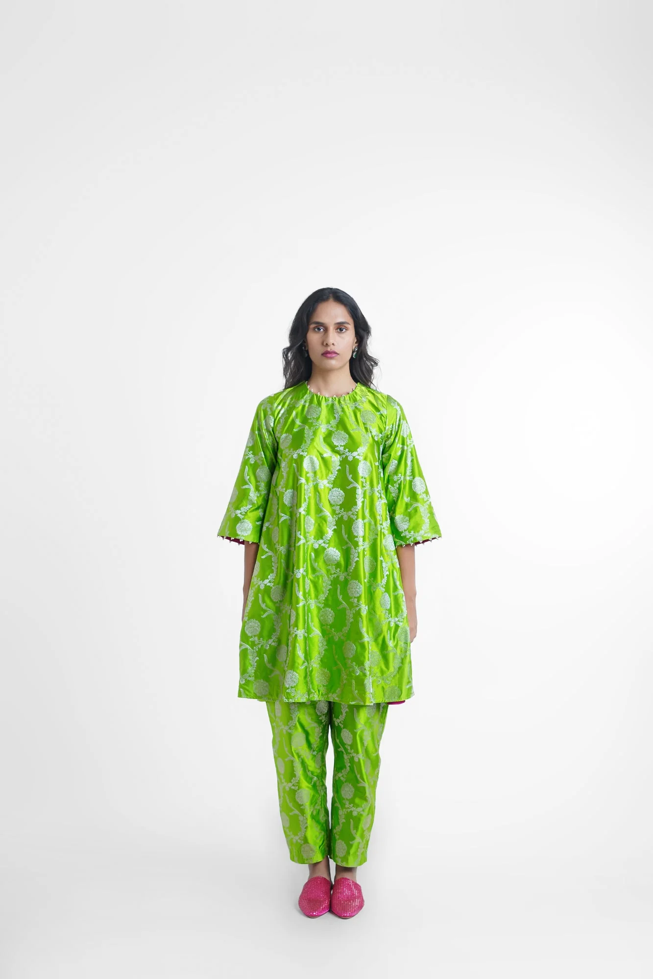 Sunheri Kurta Set in Green - Image 4