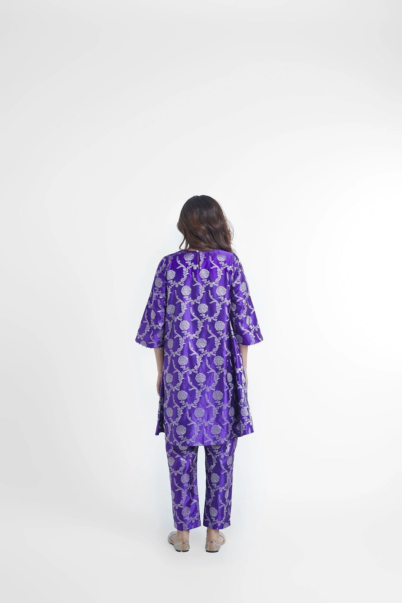 Sunheri Kurta Set in Purple - Image 5