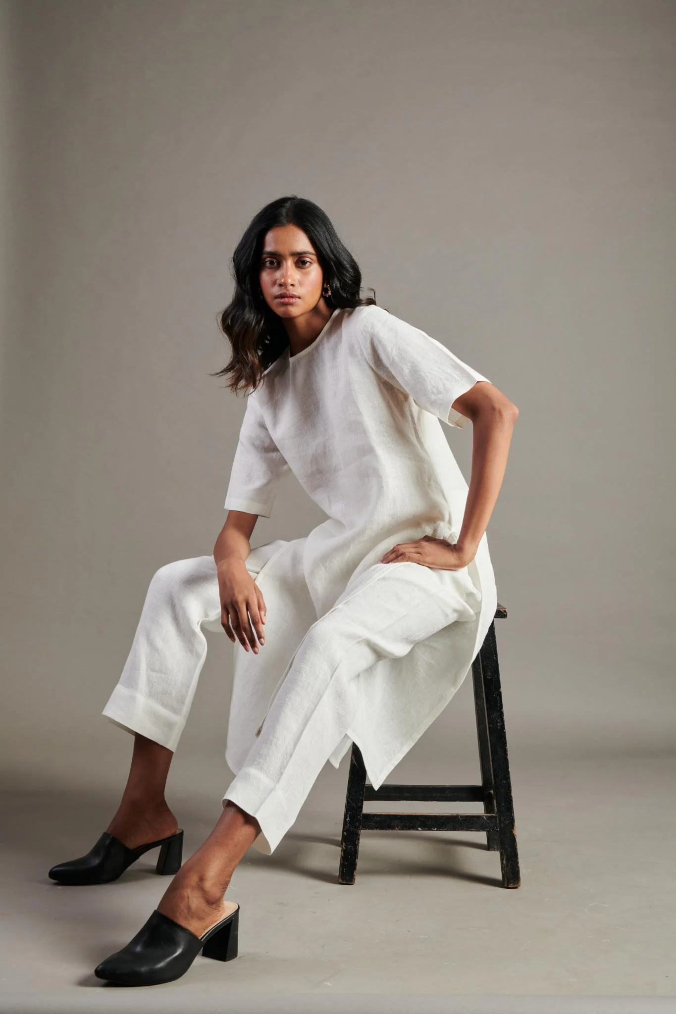 Taj Linen Half Sleeves Kurta Set - Image 2