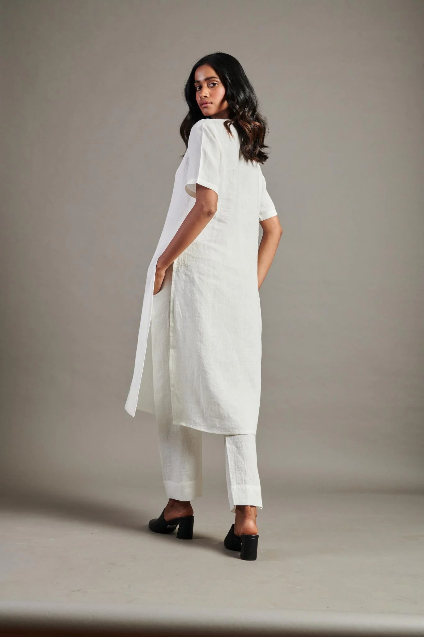 Taj Linen Half Sleeves Kurta Set - Image 3