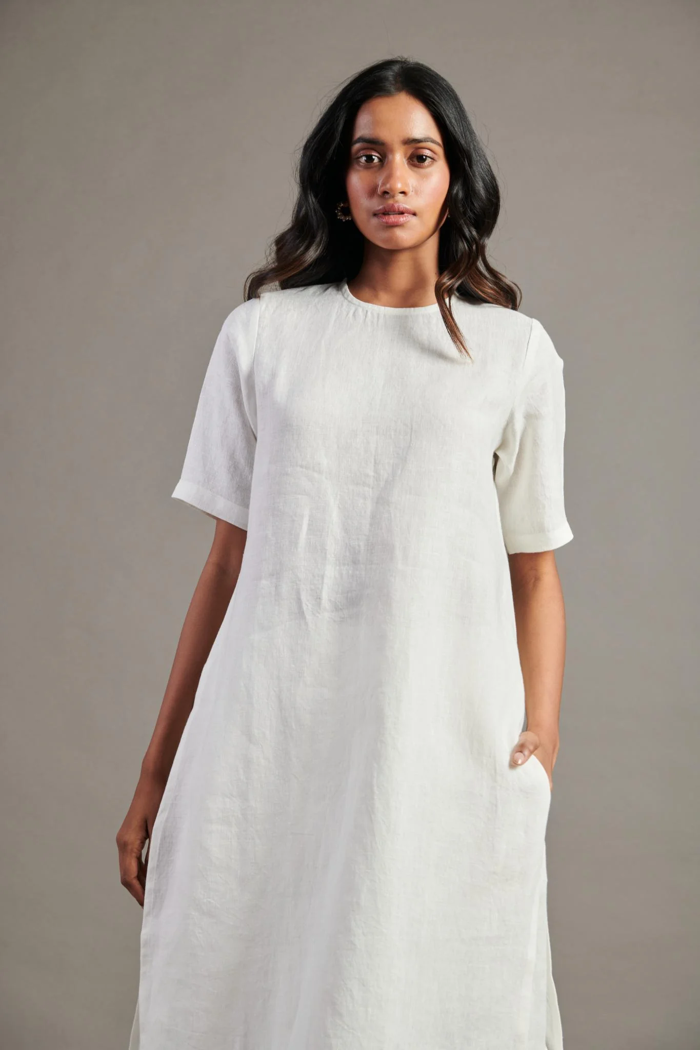 Taj Linen Half Sleeves Kurta Set - Image 4