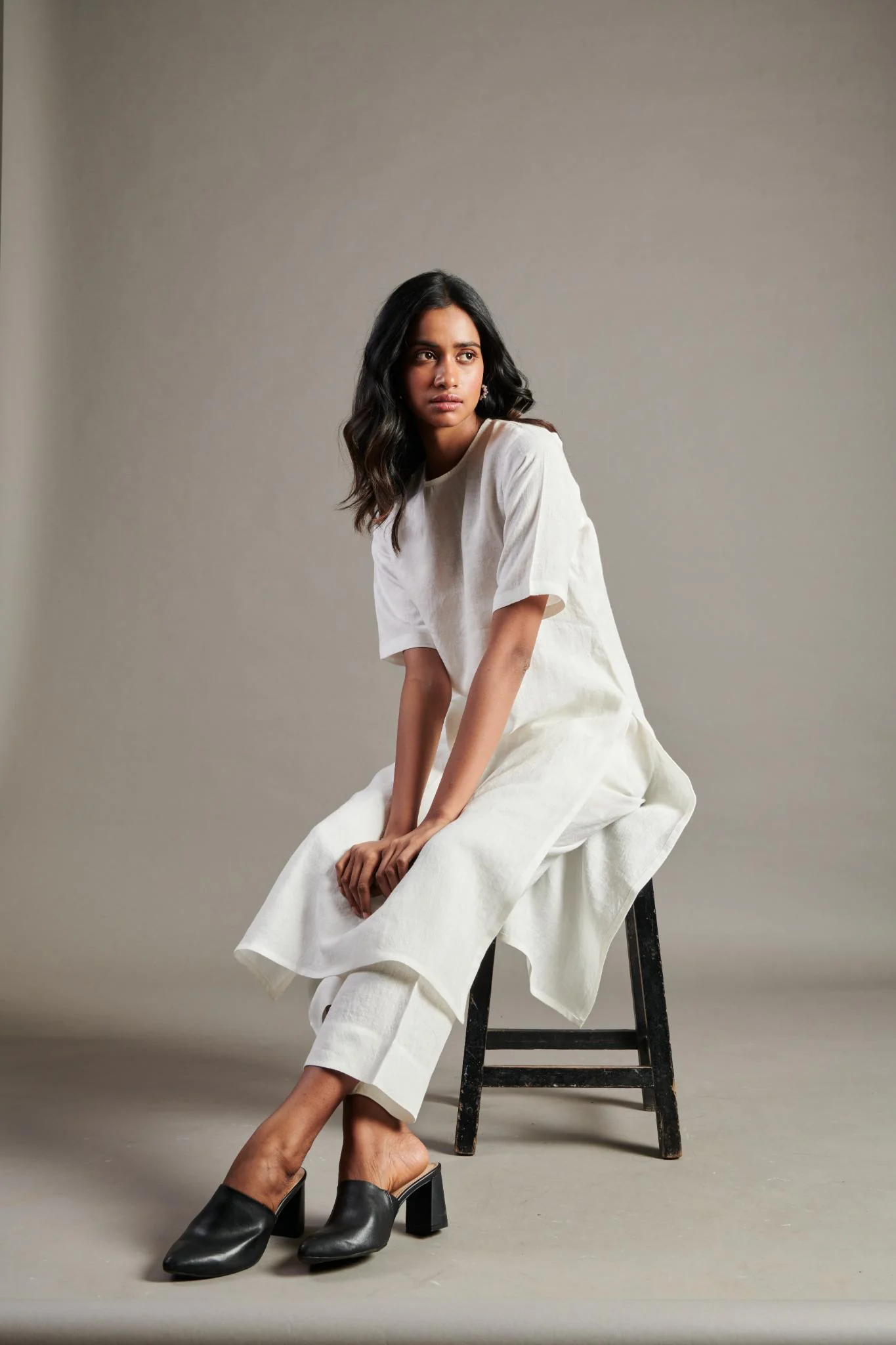 Taj Linen Half Sleeves Kurta Set - Image 5
