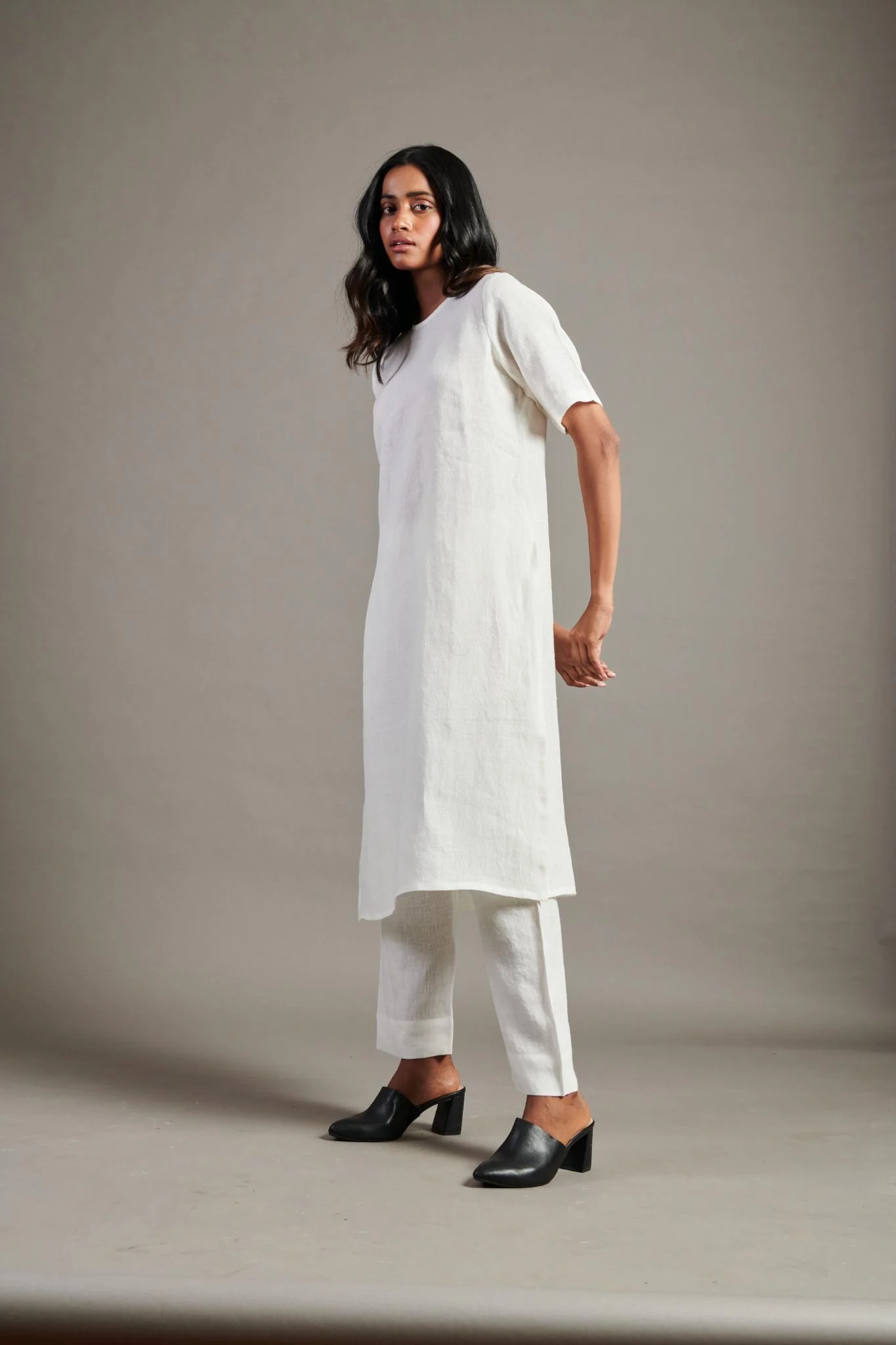 Taj Linen Half Sleeves Kurta Set - Image 7