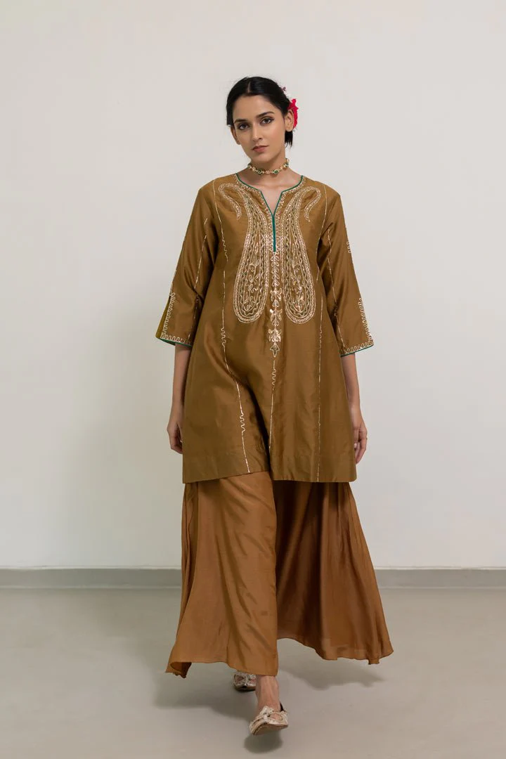 Taruni Paisely Kurta and Palazzos Set - Image 3