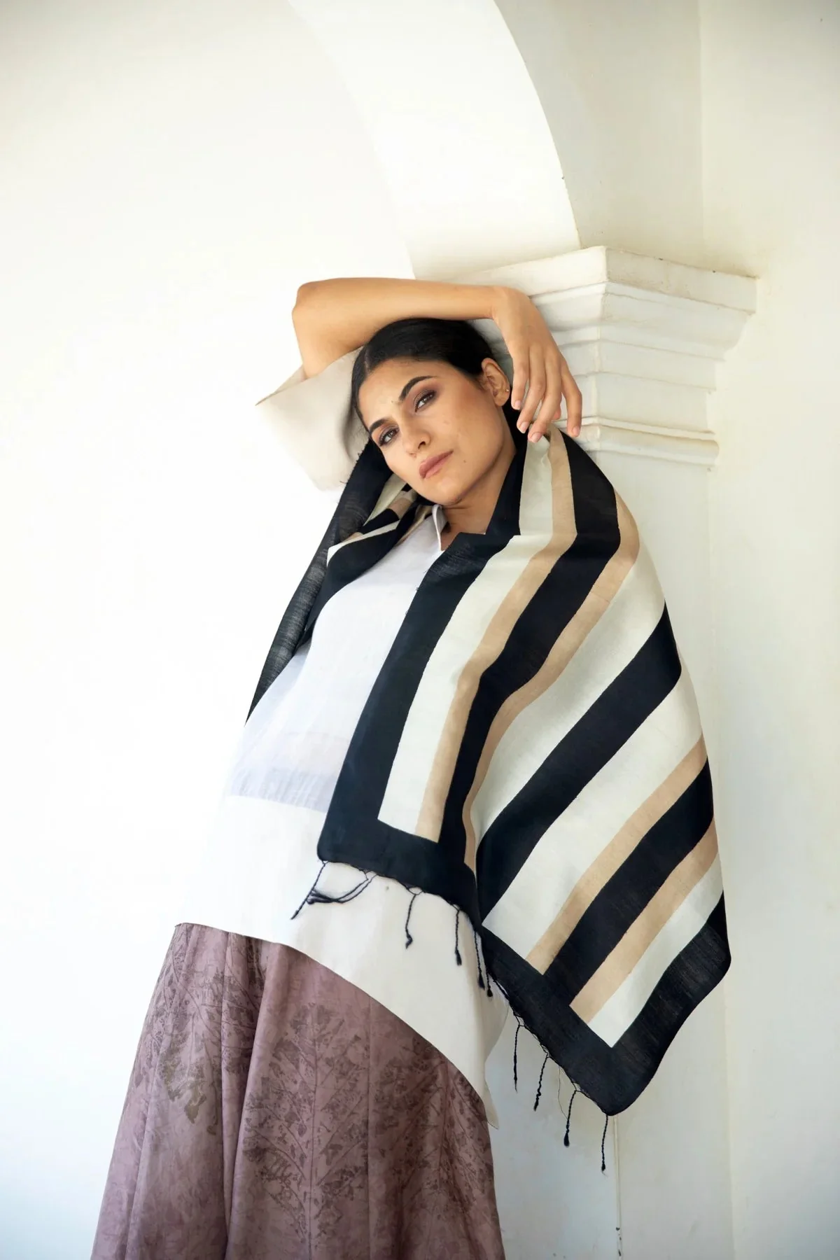The 'Classic Sili' Eri Silk Scarf - Image 2