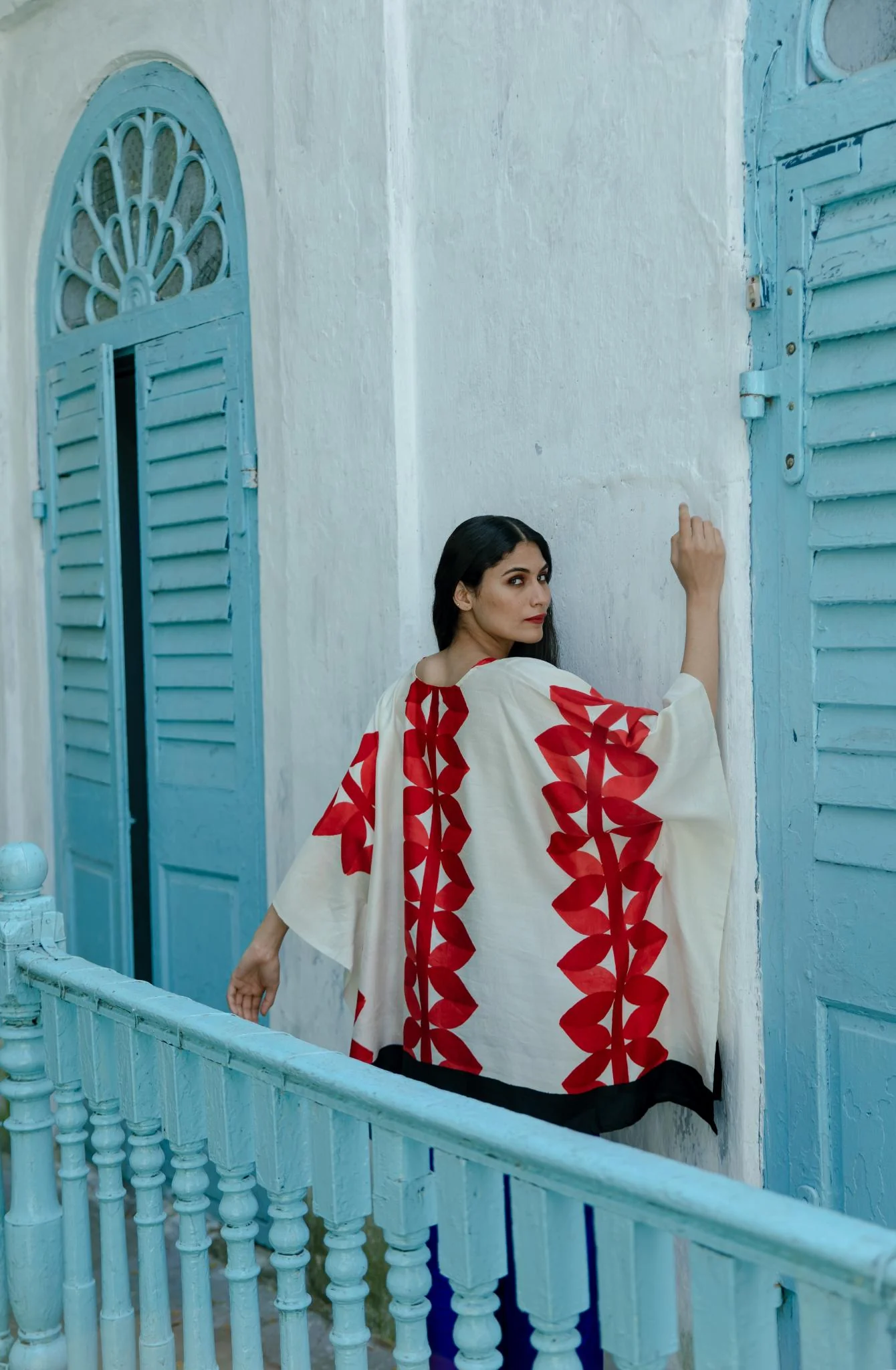 The 'Lal Patta' Eri Peace Silk Kaftan - Image 4