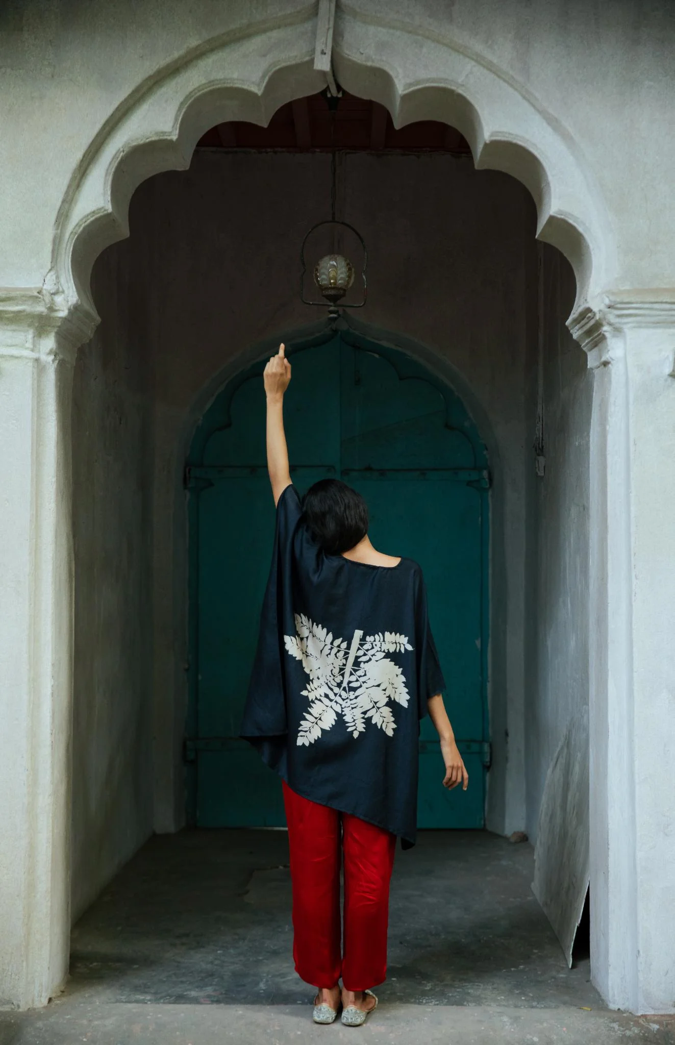 The 'Magnum Opus' Eri Peace Silk kaftan - Image 3