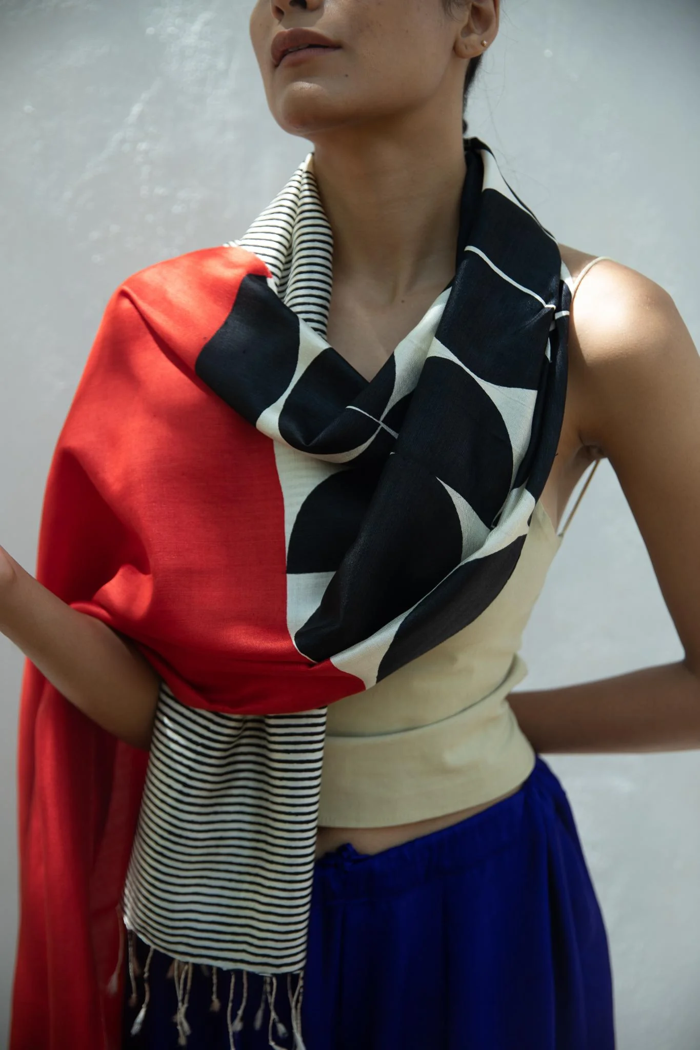 The 'Moon' Eri Silk Scarf - Image 7