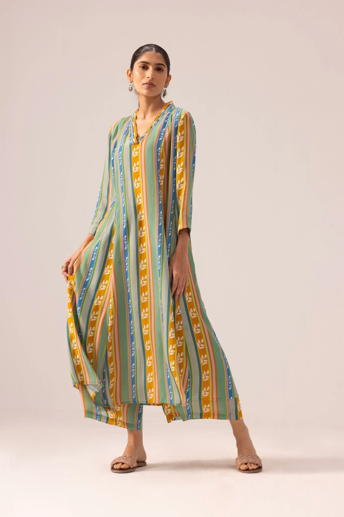 Thea Kurta Pant Set - Blue Striped - Image 4