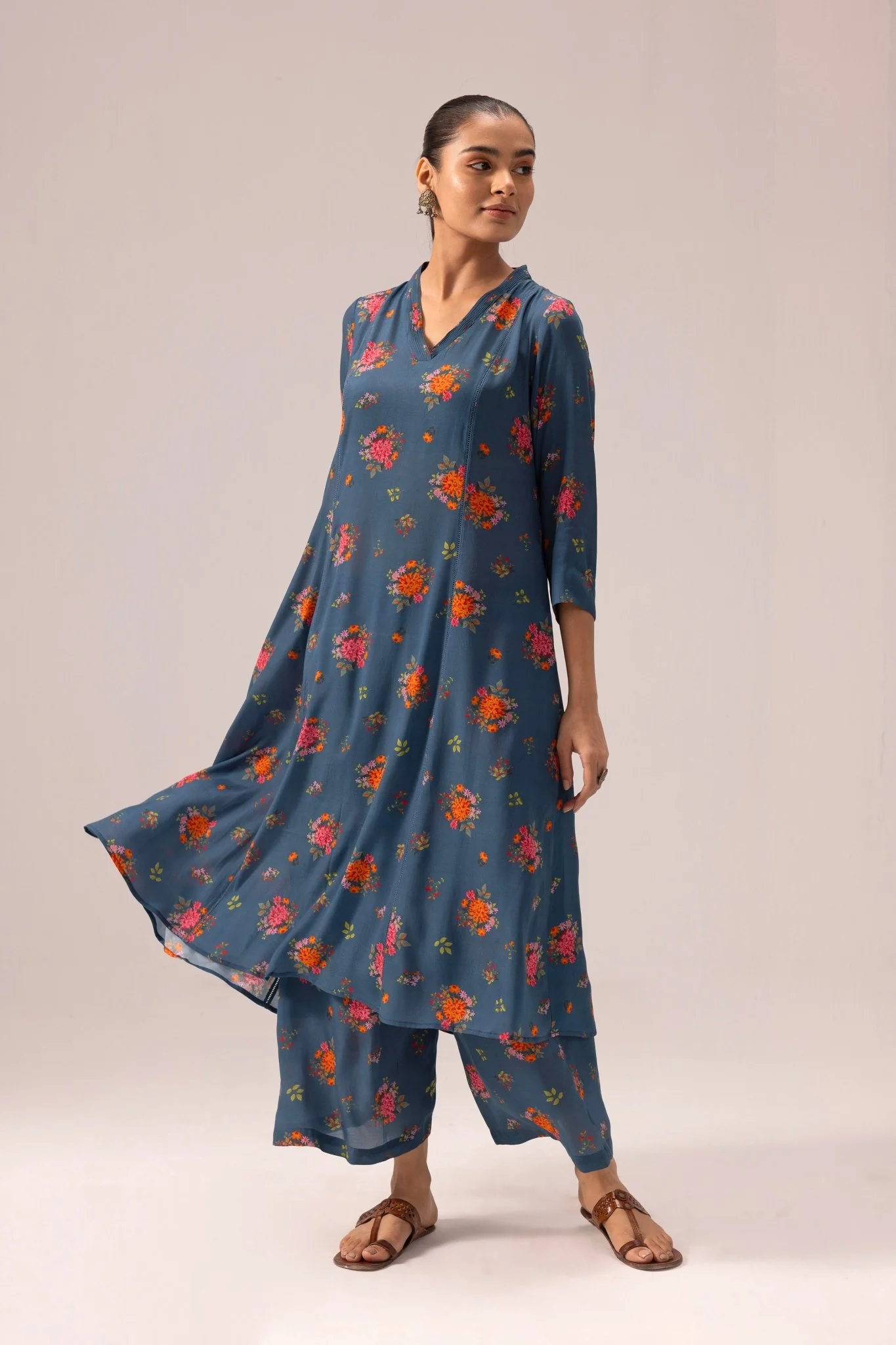 Thea Kurta Pant Set - Blue with Floral Print - Image 4