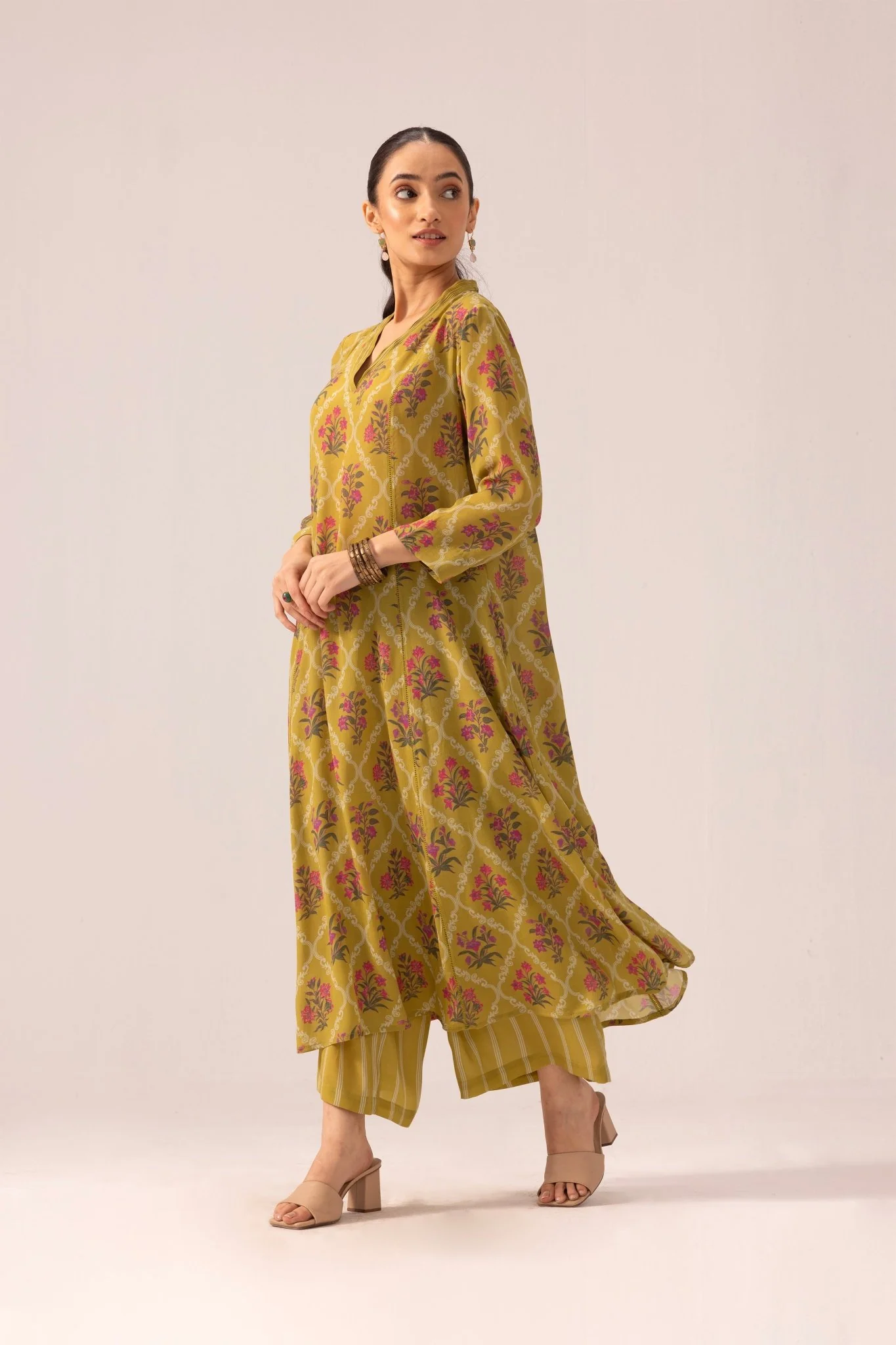 Thea Kurta Pant Set - Olive - Image 2