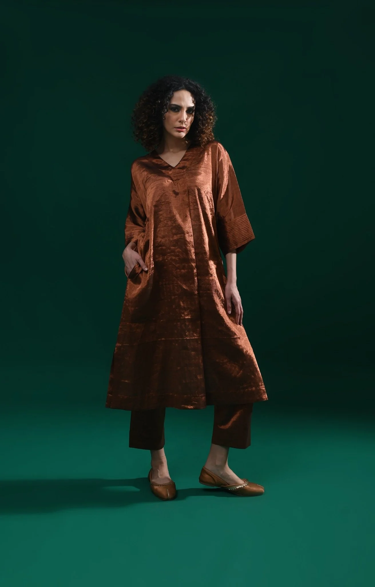 Tissue Kaftan Co-ord with Pleated Cuff (Set of 2)- Copper
