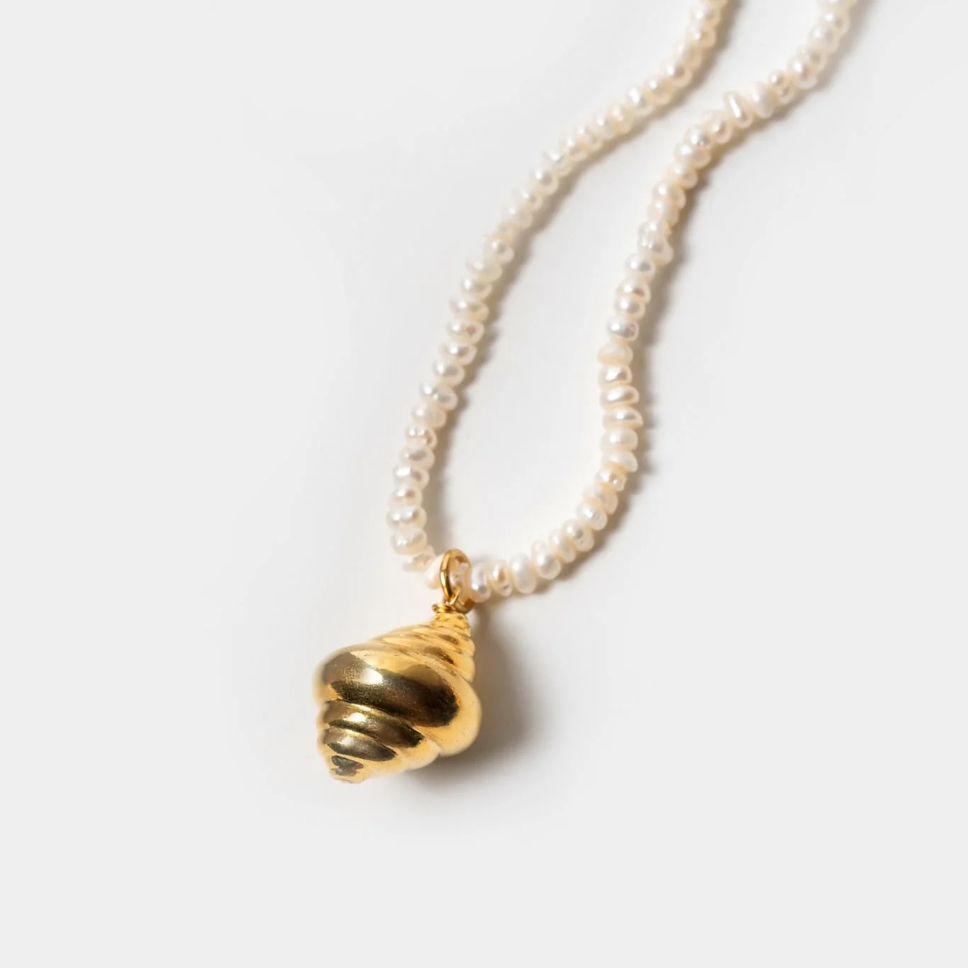Tulip Shell Pearl Necklace - Image 5