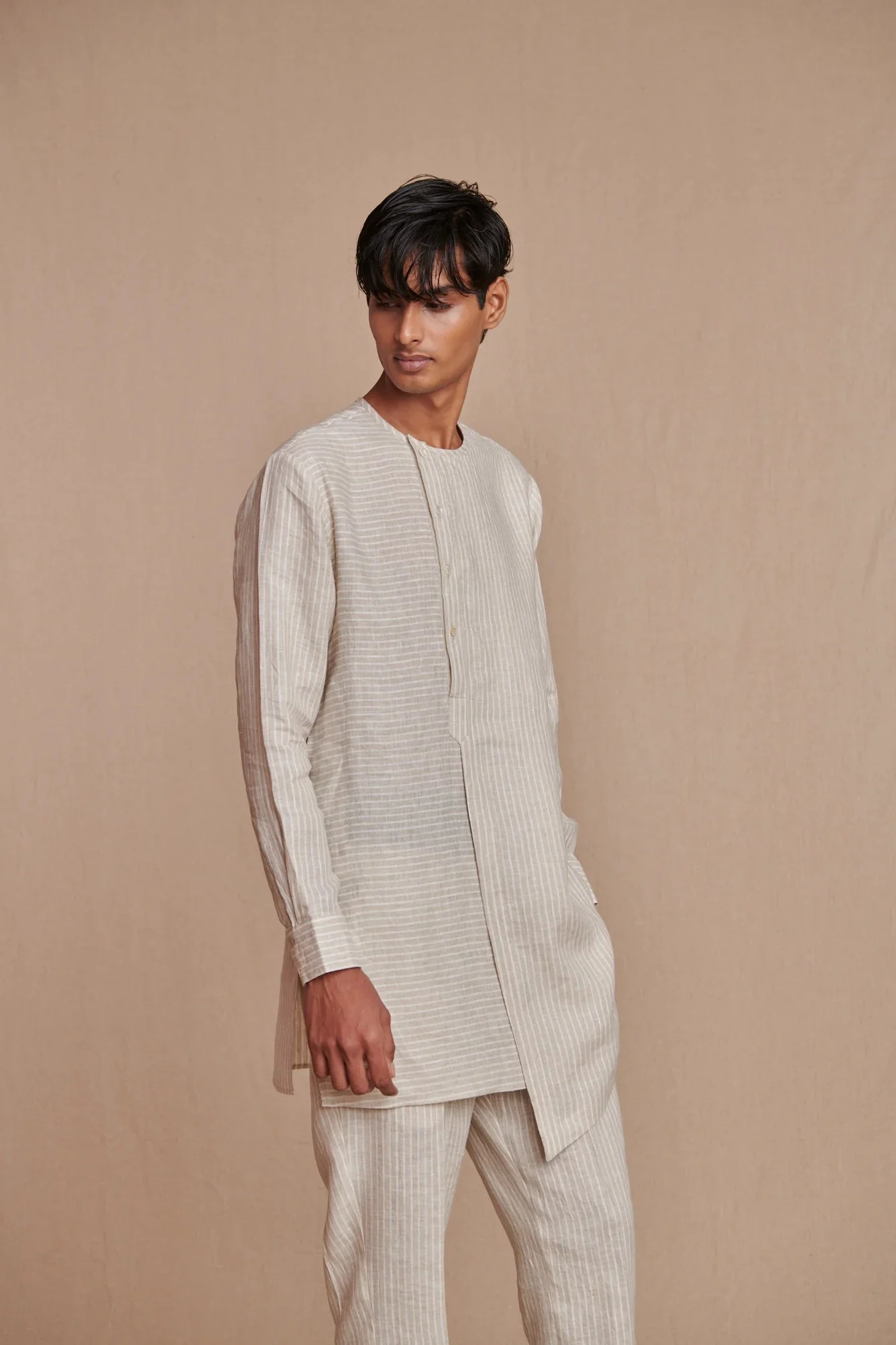 Undyed Pinstripe Linen Side Open Kurta Set - Image 3