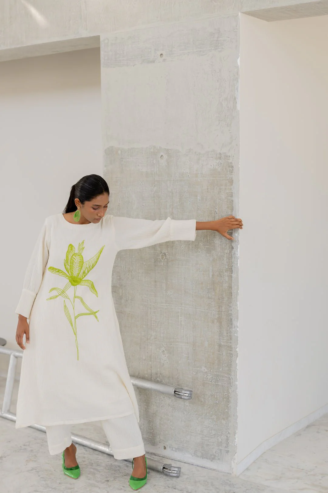 Vanilla Mist Embroidered Kurta Set - Image 3
