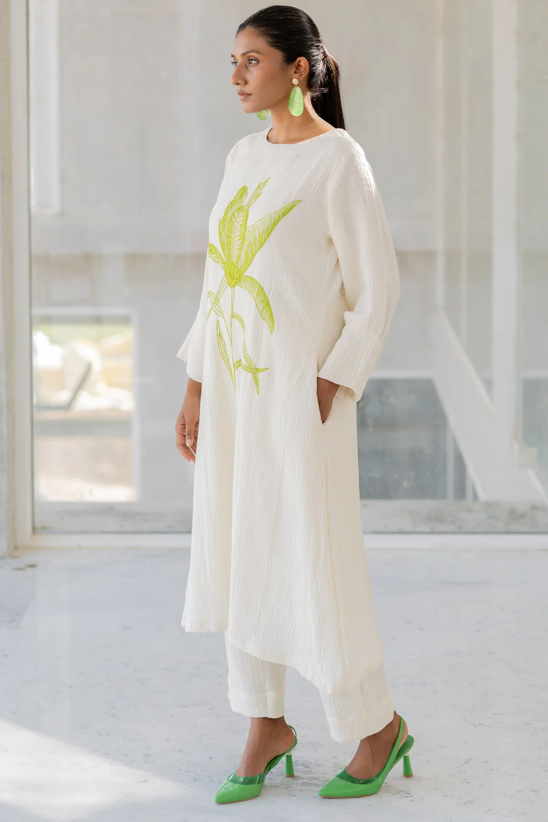 Vanilla Mist Embroidered Kurta Set - Image 5
