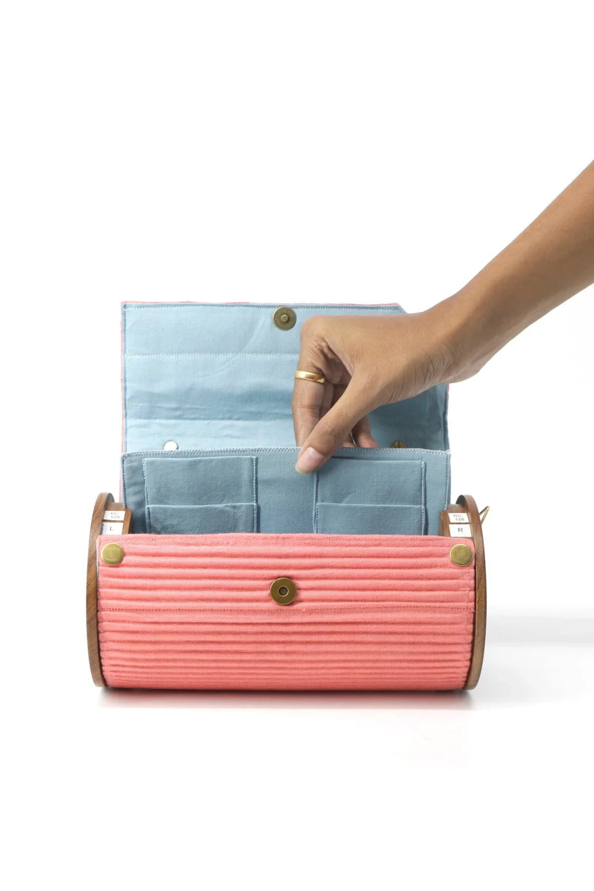 Varsham Round Clutch - Changeable Sleeve - Image 3