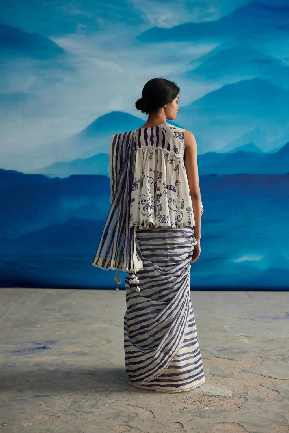Willow Chanderi Stripe Saree With Petticoat - Image 7
