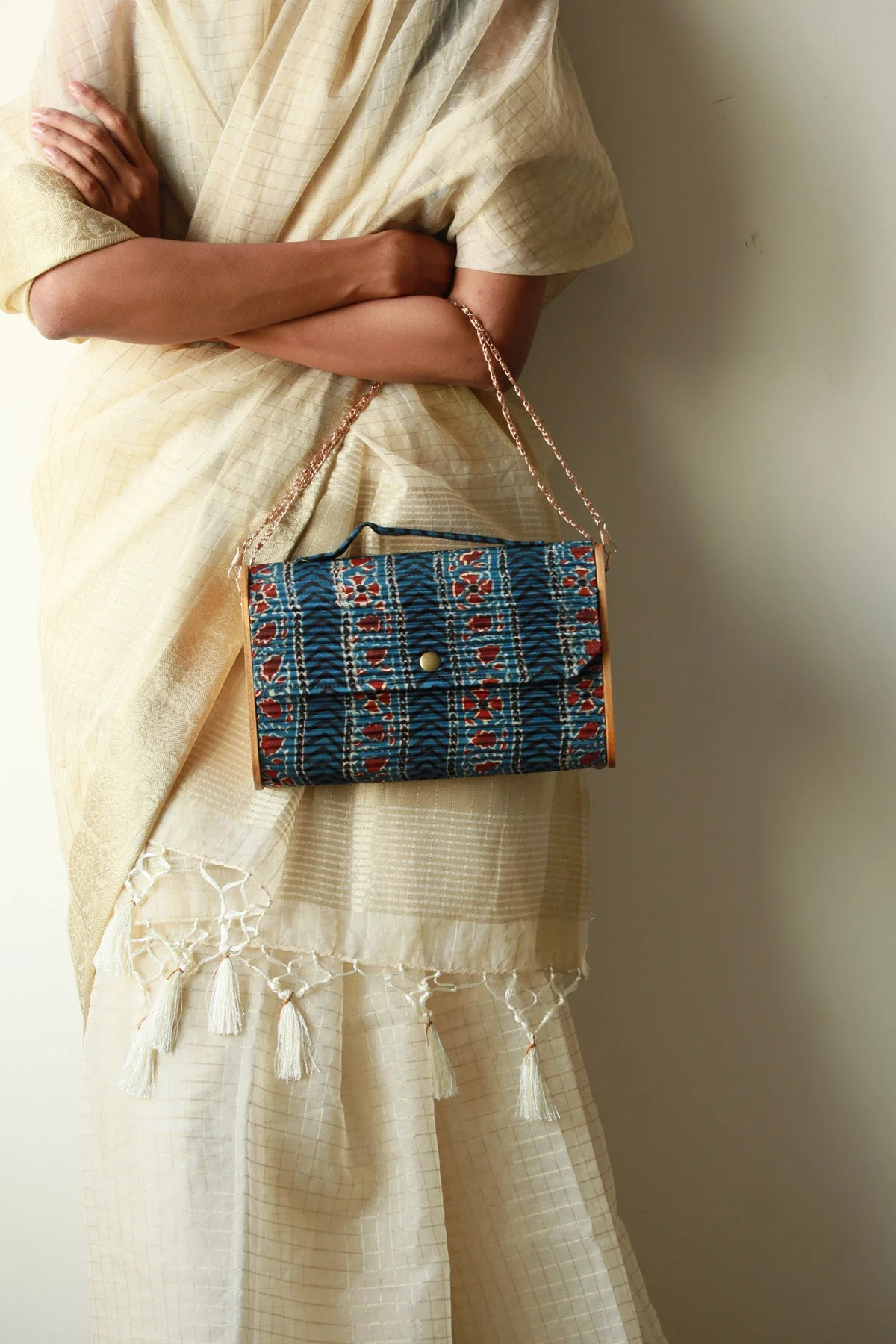 Zijde Upcycled Capsule Clutch - Image 2